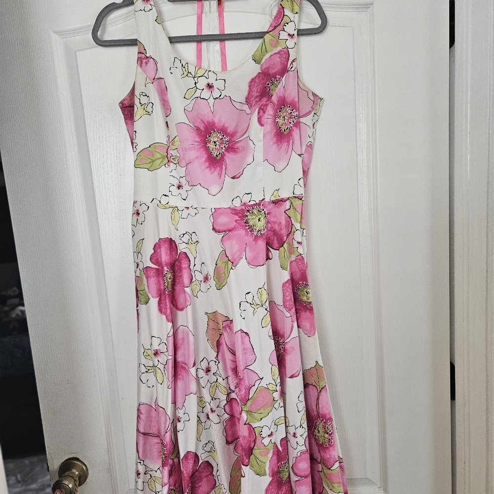 Dress Plaza South